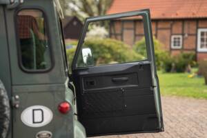 Image 42/42 of Land Rover Defender 90 (2015)