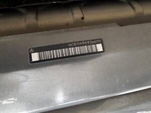 Bild 20/54 von Mercedes-Benz 300 TD Turbo (1993)