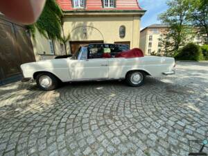 Image 10/77 of Mercedes-Benz 250 SE (1966)