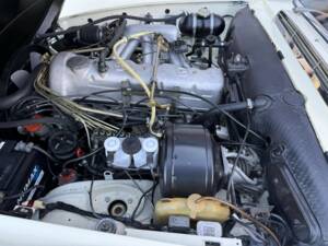Image 29/48 of Mercedes-Benz 280 SL (1970)