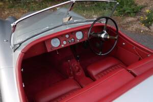 Bild 26/34 von Jaguar XK 120 SE OTS (1953)