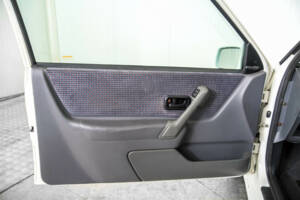 Immagine 36/50 di Ford Escort turbo RS (1990)