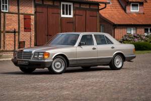 Immagine 1/50 di Mercedes-Benz 280 SE (1985)
