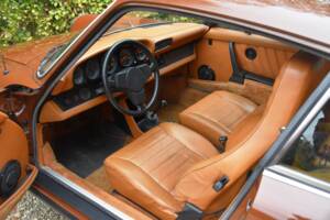 Image 17/37 de Porsche 911 Carrera 3.0 (1977)