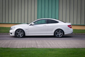 Bild 3/25 von Mercedes-Benz C 63 AMG (2012)