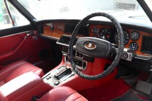 Image 7/20 de Jaguar XJ 6 L 4.2 (1978)