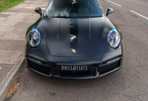 Image 7/33 of Porsche 911 Turbo S (2023)