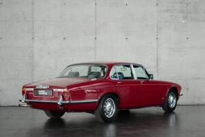 Bild 29/50 von Jaguar XJ 6 L 4.2 (1974)