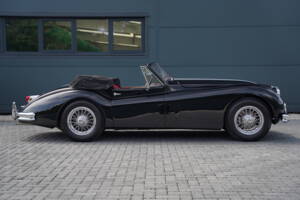 Image 3/50 of Jaguar XK 140 DHC (1956)