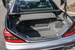 Afbeelding 25/47 van Mercedes-Benz SL 63 AMG (2008)