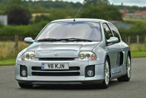 Afbeelding 1/40 van Renault Clio II V6 (2001)