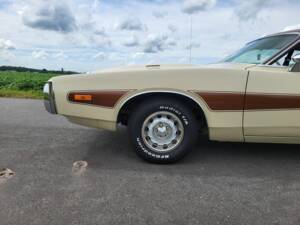 Image 8/8 of Dodge Charger SE 360 (1974)
