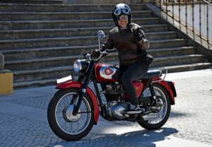 Image 7/51 of BSA B 44 (1966)