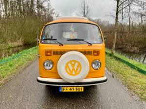 Imagen 10/19 de Volkswagen T2b Westfalia (1979)