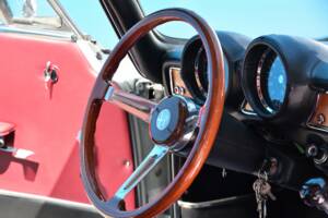 Image 7/24 of Alfa Romeo 1750 GT Veloce (1971)