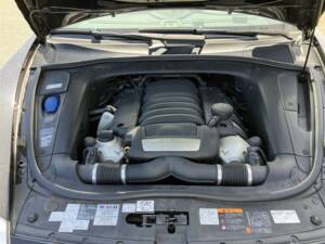 Immagine 31/40 di Porsche Cayenne GTS (2008)