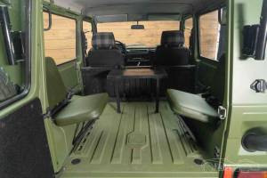 Image 7/18 of Mercedes-Benz 300 GD (SWB) (1984)