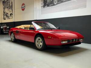 Bild 2/50 von Ferrari Mondial T (1990)