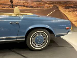Image 19/36 de Mercedes-Benz 280 SL (1970)