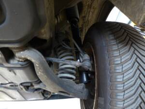 Imagen 25/72 de Mercedes-Benz 250 TD (1991)
