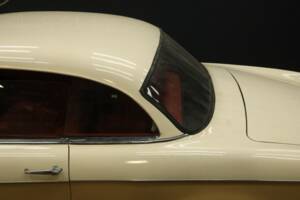 Immagine 18/50 di BMW 503 (1957)