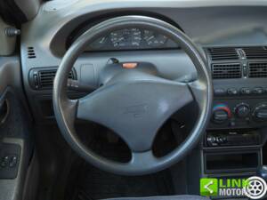 Bild 38/42 von FIAT Punto 90 ELX (1996)