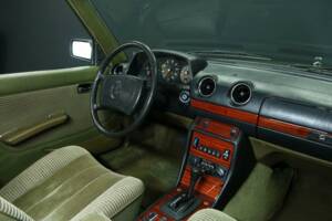 Bild 28/50 von Mercedes-Benz 300 D (1981)