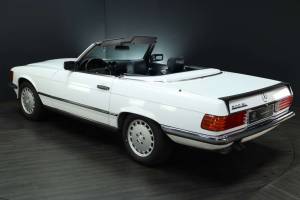 Image 4/30 of Mercedes-Benz 500 SL (1985)