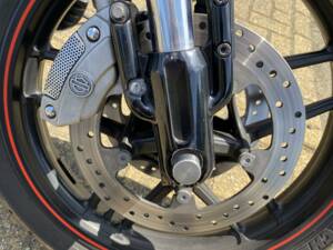 Bild 17/19 von Harley-Davidson VRSCR V-Rod (2007)