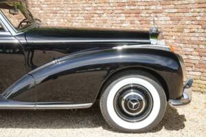 Image 21/50 of Mercedes-Benz 300 S (1953)