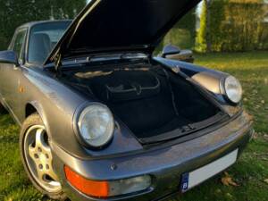 Image 7/8 of Porsche 911 Carrera 4 (1990)