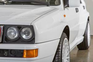 Image 9/20 de Lancia Delta HF Integrale Evoluzione I (1992)