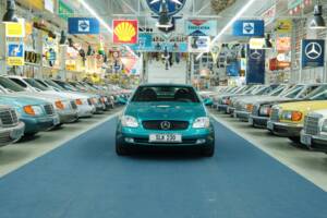Immagine 9/50 di Mercedes-Benz SLK 230 Kompressor (1998)