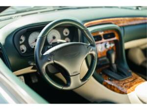 Image 12/43 of Aston Martin DB 7 GTA (2003)