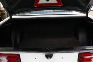 Bild 30/38 von Mercedes-Benz 230 CE (1984)