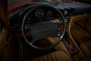 Image 47/89 of Mercedes-Benz 560 SL (1986)