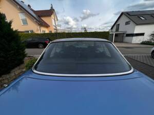 Image 7/8 of Mercedes-Benz 230 CE (1982)