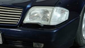 Image 24/33 de Mercedes-Benz 500 SL (1990)