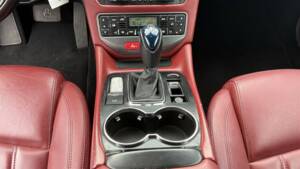Immagine 18/39 di Maserati GranTurismo 4.2 (2008)