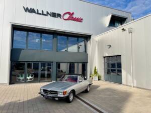 Image 9/23 de Mercedes-Benz 280 SL (1977)