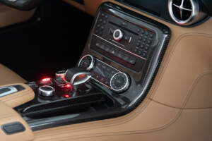 Image 51/59 de Mercedes-Benz SLS AMG Roadster (2012)