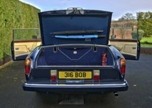 Image 26/50 of Rolls-Royce Corniche III (1990)