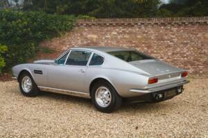 Afbeelding 10/50 van Aston Martin V8 (1974)