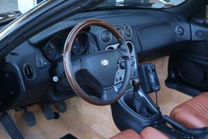 Afbeelding 3/50 van Alfa Romeo Spider 3.2 V6 24V (2003)