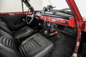 Image 12/50 of Volvo P 121 (1965)