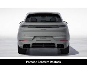 Image 7/10 of Porsche Cayenne E-Hybrid (2023)