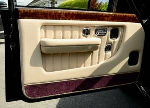 Image 27/50 of Bentley Turbo RT (1997)