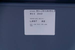 Immagine 43/50 di Porsche 911 Carrera 3.2 "25 years 911" (1988)