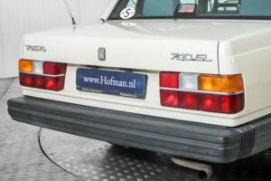 Image 26/50 of Volvo 740 GL (1987)