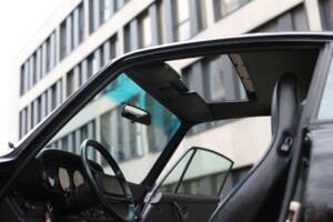 Image 33/43 of Porsche 911 Carrera 3.2 (1985)